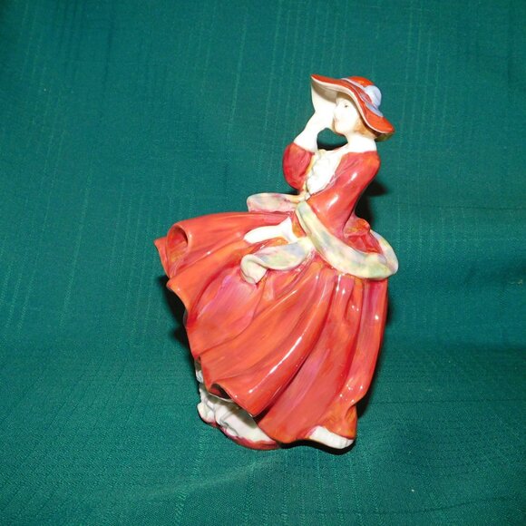 Royal Doulton Top o' the Hill HN1834 figurine handwritten mint condition - Picture 4 of 6